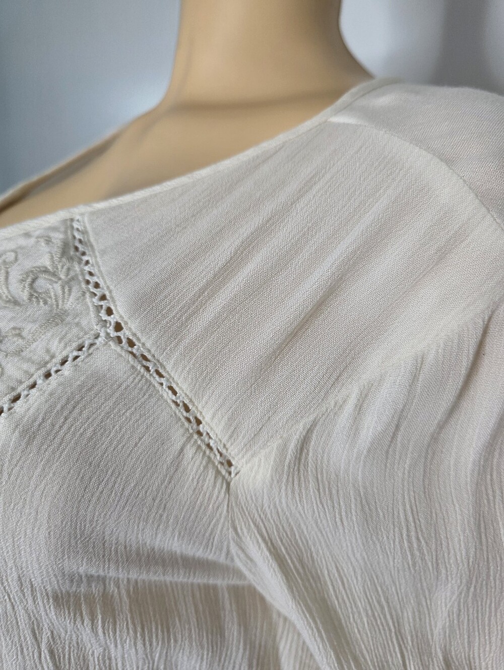 Style & Co. Cream Embroidered Peasant Blouse Size US/M - Picture 12 of 16